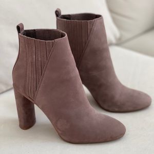 VINCE CAMUTO GREY BROWN TAUPE SUEDE BOOTIES ANKLE BOOTS